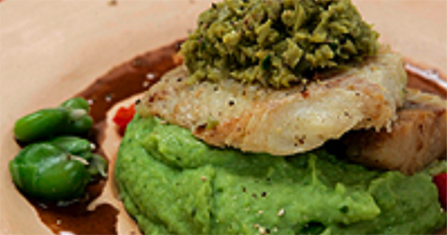 Congrio a la Plancha Sobre Puré de Habas y Tapenade Verde